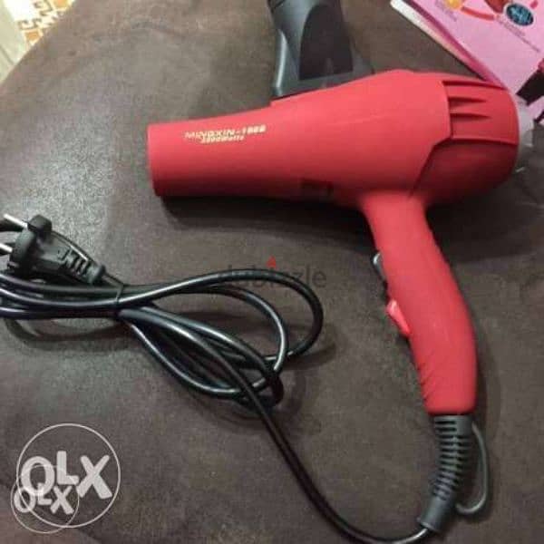 Hair dryer. black and red 6