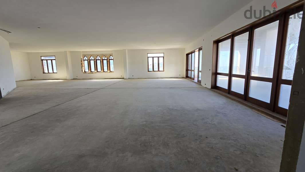 For sale in Mtayleb massive 600m² apartmentشقة للبيع في المطيلب 3