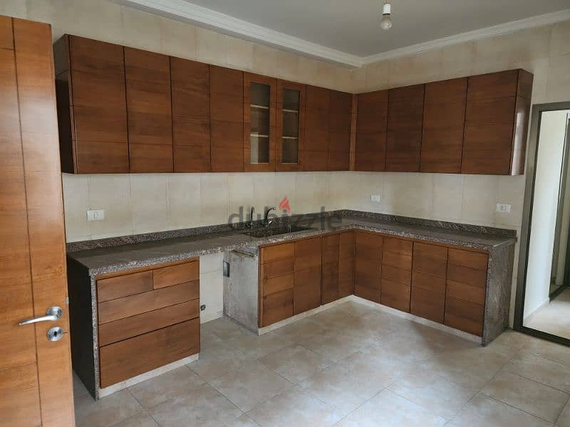 apartment for rent in dekwaneh شقة للايجار في دكوانة 5