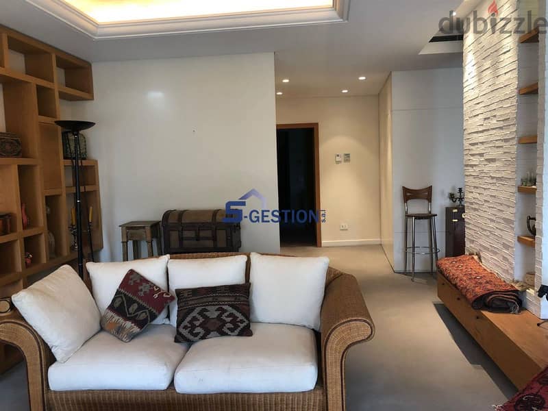 Stylish Apartment For Sale In Achrafieh +Terrace/شقة للبيع في الأشرفية 10