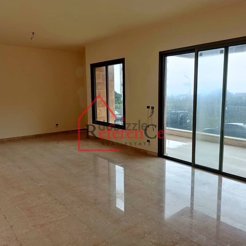 Deluxe apartment with terrace in Jbeil شقة ديلوكس مع تراس في جبيل 1