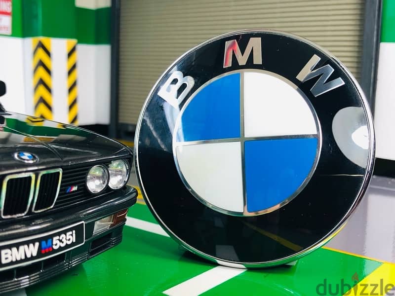 1:18 Scale Diecast model cars in original box BMW M5 2