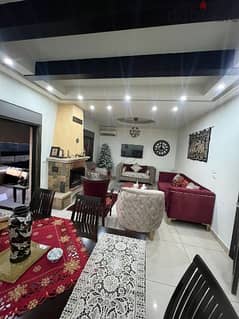 Apartment for sale in Furn El Chebbak - شقة للبيع في منطقة فرن الشباك