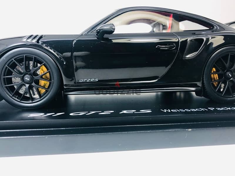 1/18 Scale Rare in Box Porsche 911 (991) GT2 RS 2017 Weissach Package 10