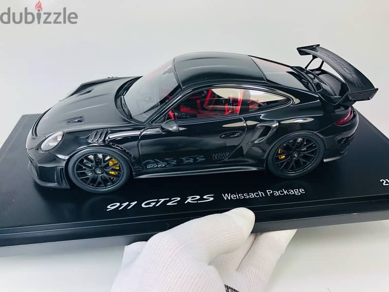 1/18 Scale Rare in Box Porsche 911 (991) GT2 RS 2017 Weissach Package 13