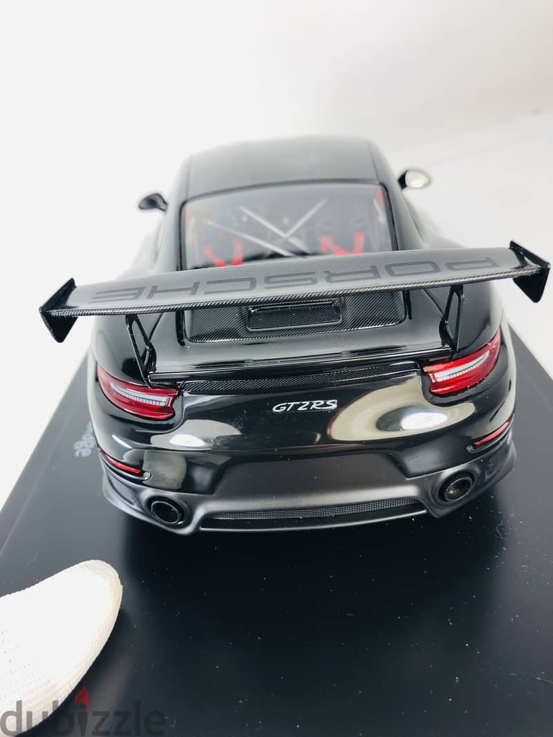 1/18 Scale Rare in Box Porsche 911 (991) GT2 RS 2017 Weissach Package 15