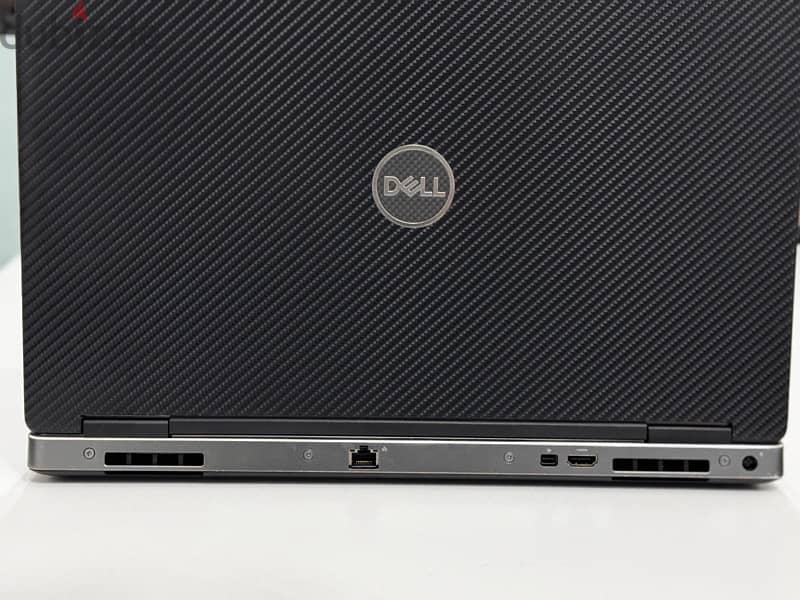 laptop Dell workstation core i7 hq 4GB graphics card 2