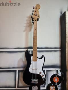 Squier Bronco Bass