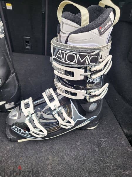 Atomic Women Ski Boots Size 25.5 0