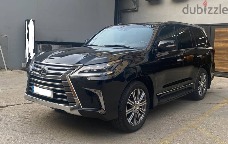 Lexus LX570 - 2017 1