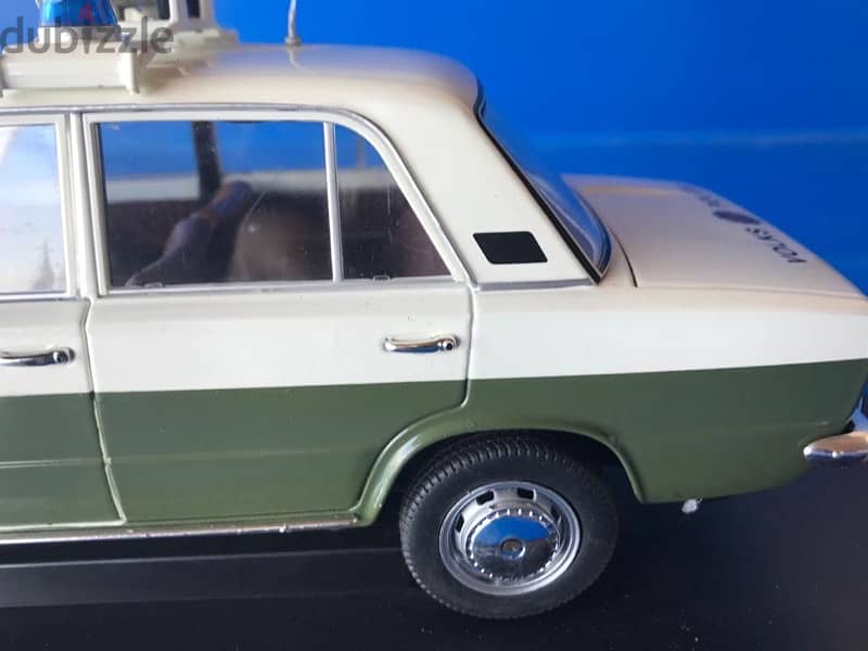 1/18 diecast East German Police car Lada 1200 Full opening Rare in box 4