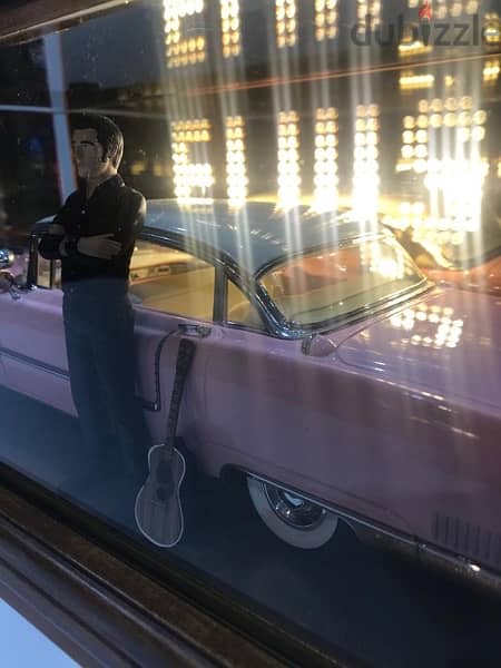 1/18 Vintage diecast Elvis Presley Pink Cadillac Diorama Oak display. 19