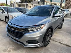 honda HRV AWD touring super clean and law milage
