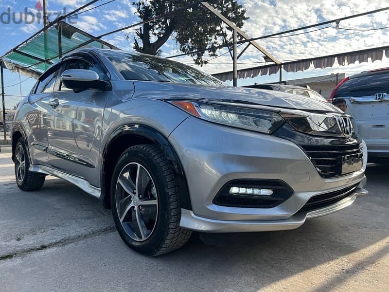 honda HRV AWD touring super clean and law milage 6