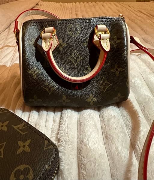 LV hand bag mini copy AAA with wallet 1