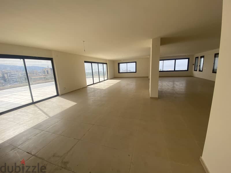 RWB118AS - Open space office for rent in Jbeil 5