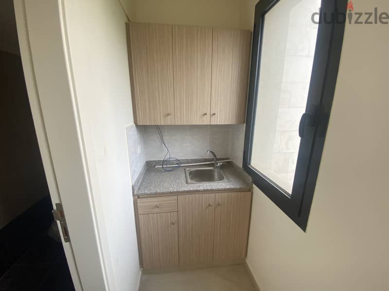 RWB118AS - Open space office for rent in Jbeil 8