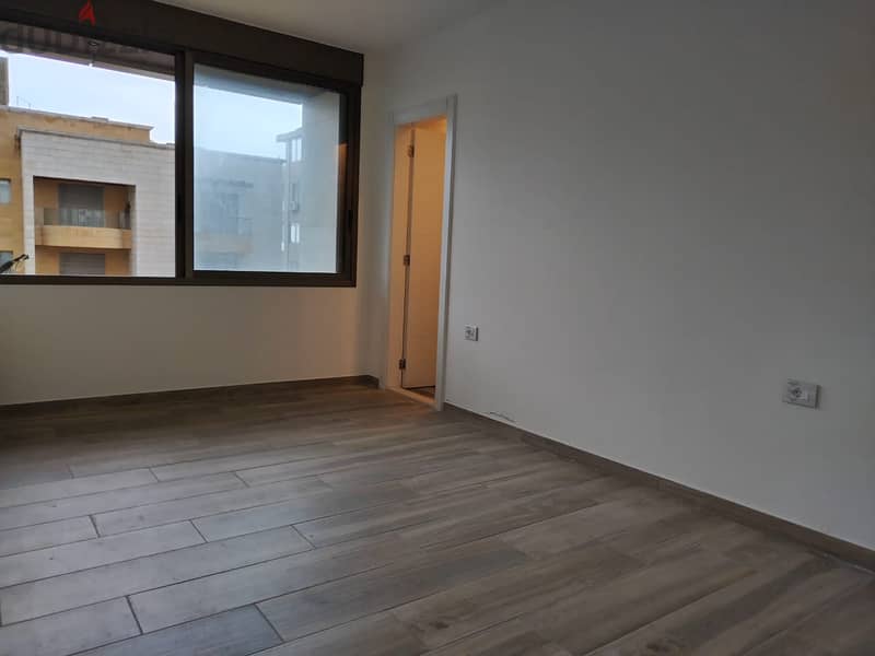 L14624-Apartment for Sale in A Prime Location In Sahel Alma 2