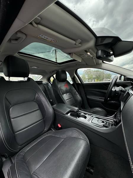 2016 Jaguar XE R Dynamic Lebanese Company 7
