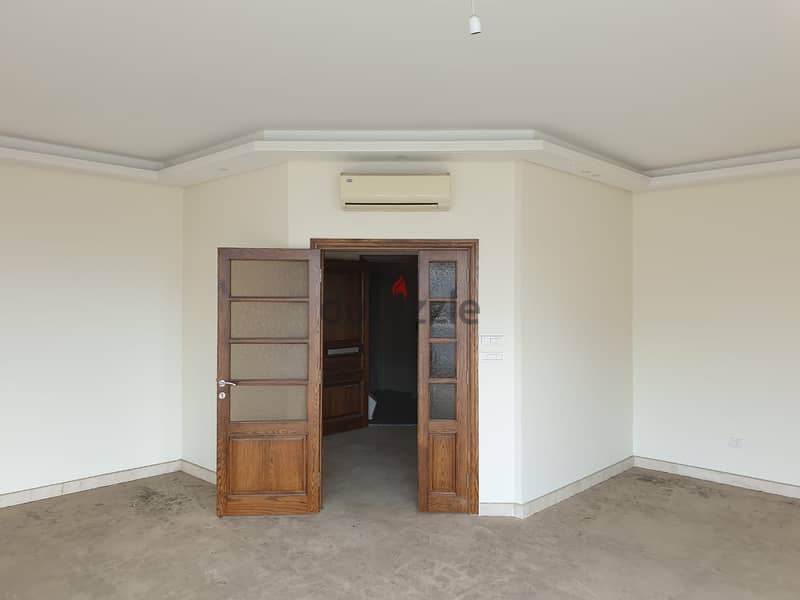 Apartment for SALE in Ras El Nabeh شقة في راس النبع للبيع 3