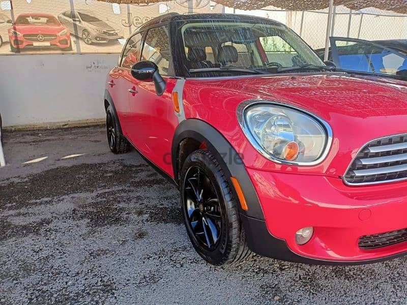 one of a kind minicooper countryman great condition 6
