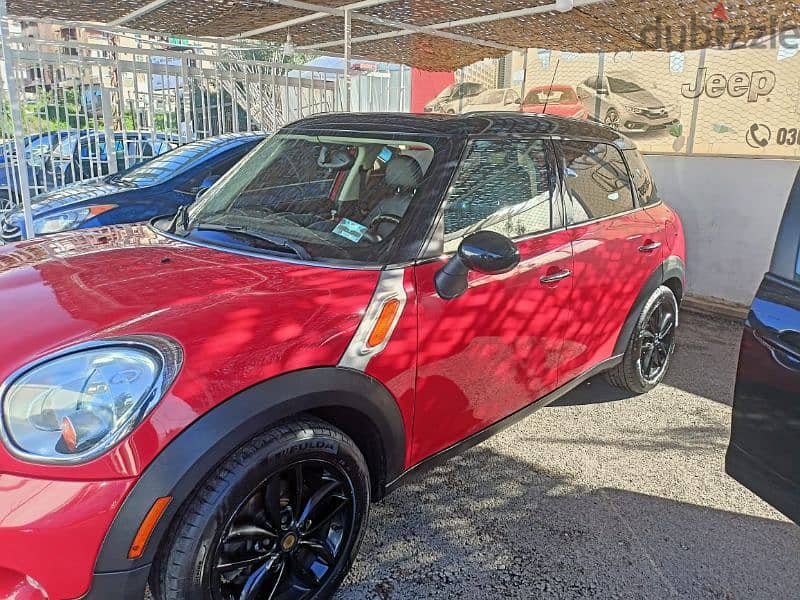 one of a kind minicooper countryman great condition 8