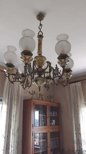 vintage chandelier 0