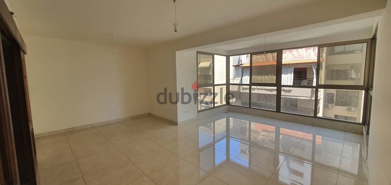 A 165 m2 apartment for sale in Ras el nabaa 1