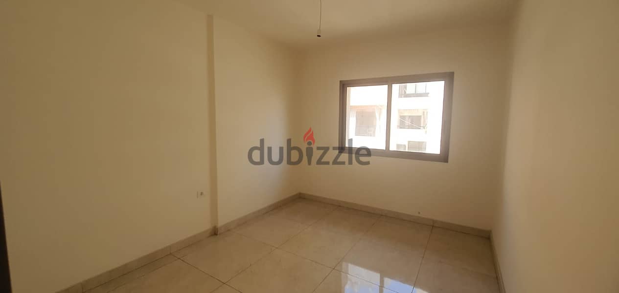 A 165 m2 apartment for sale in Ras el nabaa 4