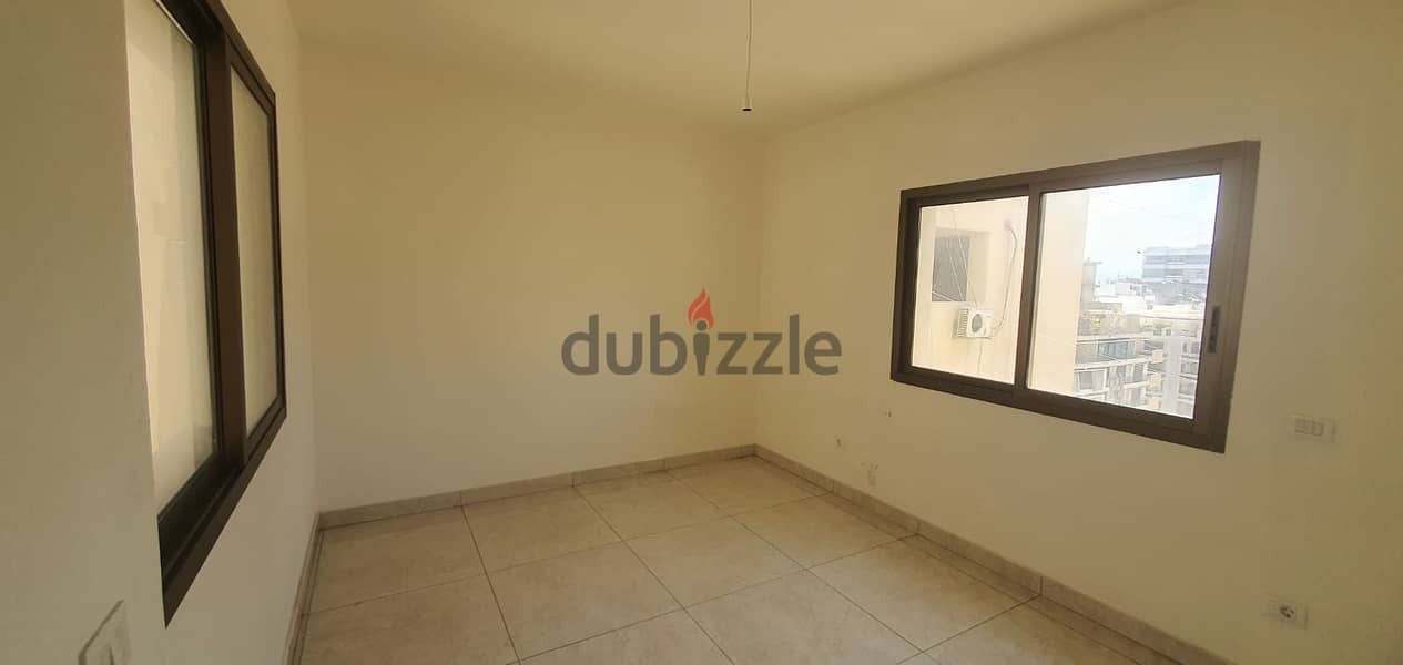 A 165 m2 apartment for sale in Ras el nabaa 6