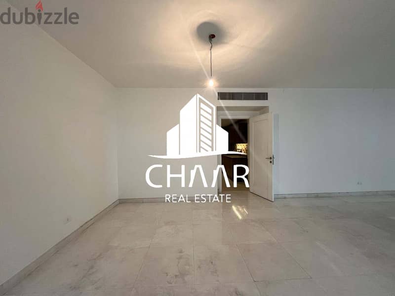 R1696 Luxurious Apartment for Rent in Clemenceau 1