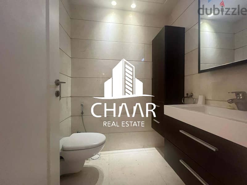 R1696 Luxurious Apartment for Rent in Clemenceau 10