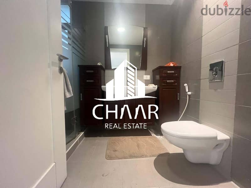 R1696 Luxurious Apartment for Rent in Clemenceau 11