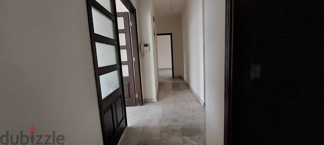Apartment for sale in Ain El Remmaneh شقة للبيع في عين الرمانه 2