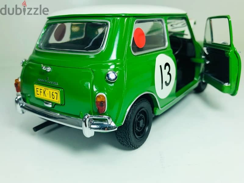 1:18 diecast in Orig box Mini Cooper S 1966 Bathurst Winner 8
