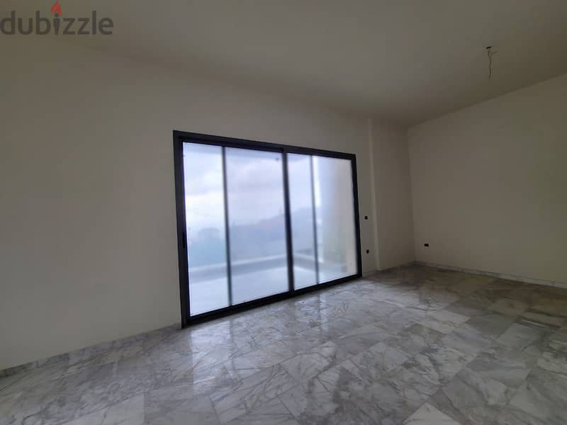 Apartment for Sale in Ain Saadeh شقة للبيع في عين سعادة 3