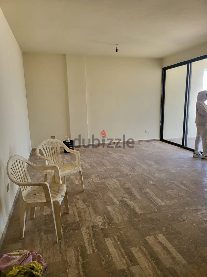 145m2 apartment with 3Bedrooms & a sea view for rent Haret sakher 10