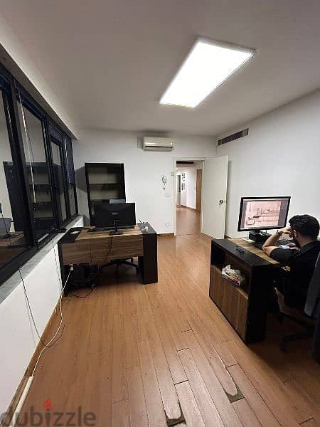 Office in Jounieh - مكتب للاجار جونيه 3