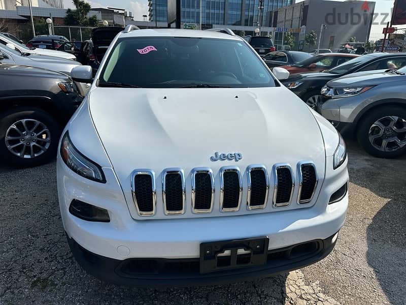 Jeep Cherokee  2014 very clean like new V4 48000 miles 4WD 14