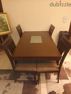very good condition with 4 chairs