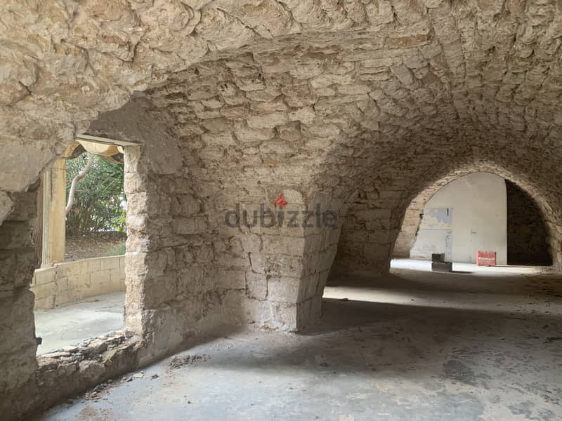 RWB100NK - Traditional standalone house for rent in the heart of Jbeil 2