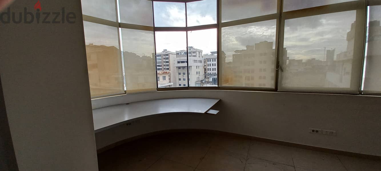 Office in commercial Center in Jal el Dib for rentمكتب في المركز التجا 2