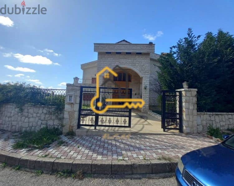 Villa for sale in Al Meshref chouf  شقة للبيع في المشرف الشوف 2