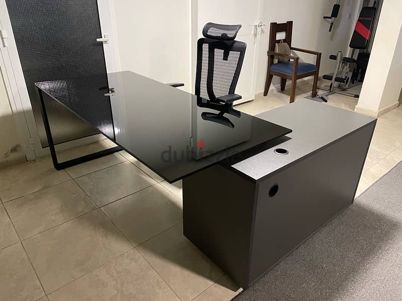 Modern L shaped Office Desk Executive Black Glass 0