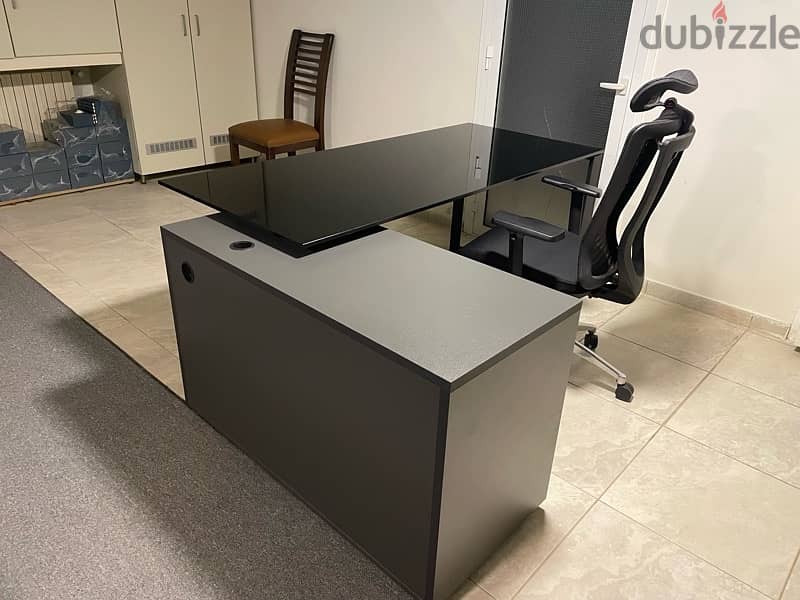 Modern L shaped Office Desk Executive Black Glass 1