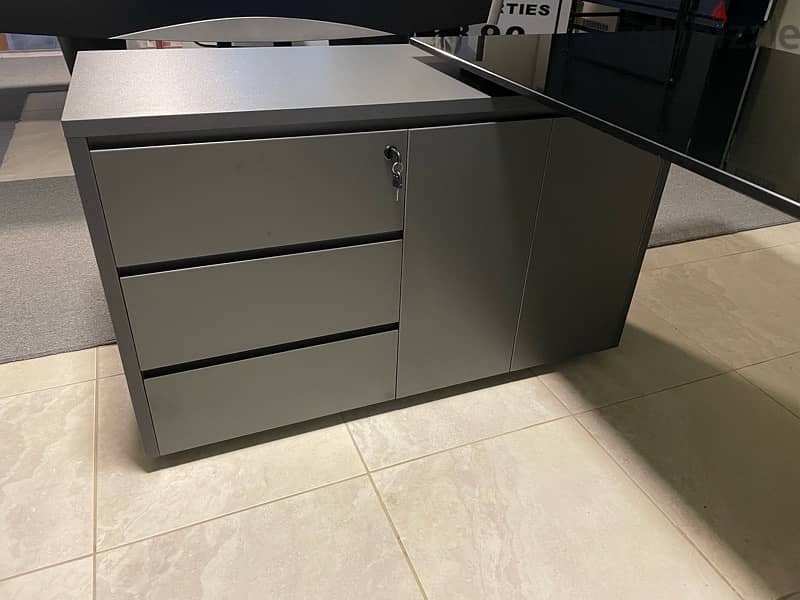 Modern L shaped Office Desk Executive Black Glass 6