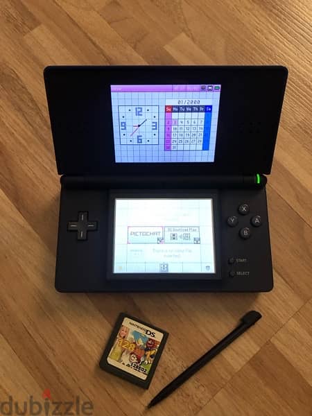 Nintendo DS working perfectly, don’t ask me about it I don’t know ! 1