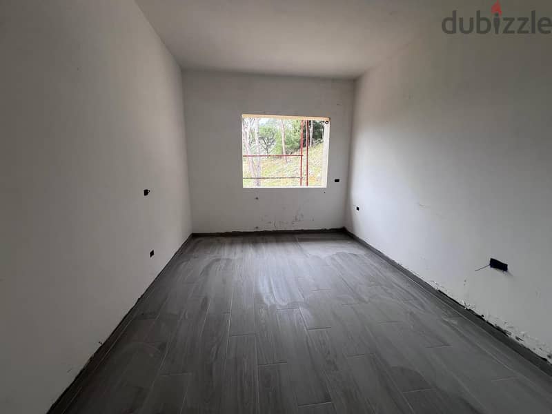 Brand new apartment for sale in Zehrieh - شقة جديدة للبيع في الزهرية، 5