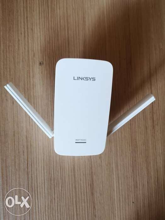 Linksys repeater (original price 85$) 1