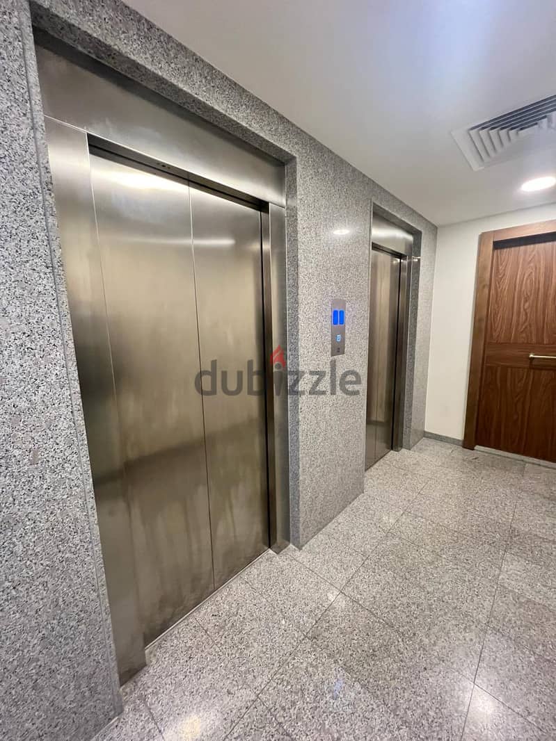 dbayeh high end office prime location on highway for rent Ref#6034 6